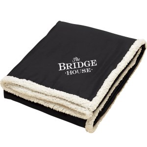 Cascade Sherpa Blanket