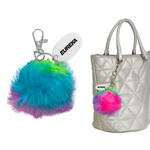 Poppy Pom Pom Keychain